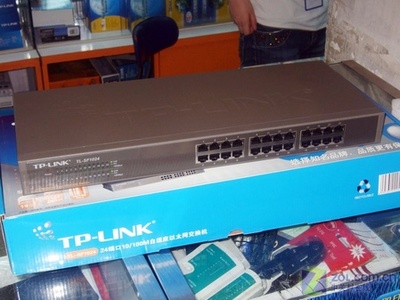 小成本打造中型網絡 24口交換機售430元_硬件_科技時代_新浪網
